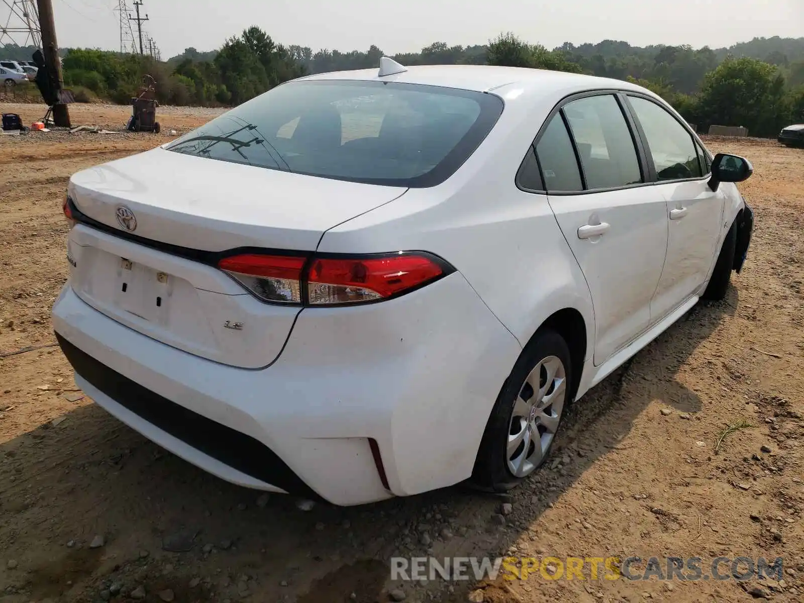 4 Photograph of a damaged car 5YFEPRAE6LP121545 TOYOTA COROLLA 2020