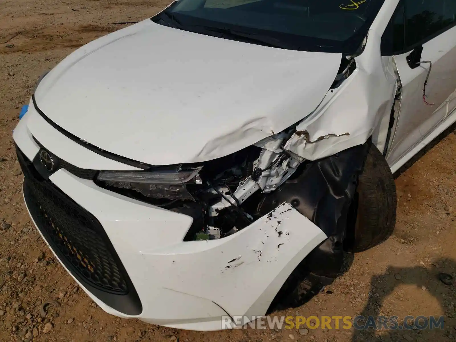 9 Photograph of a damaged car 5YFEPRAE6LP121545 TOYOTA COROLLA 2020