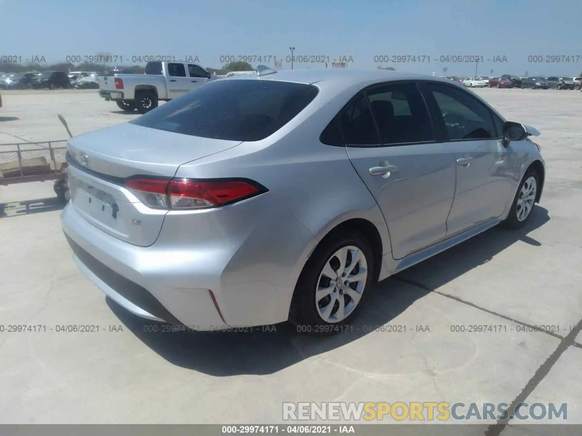 4 Photograph of a damaged car 5YFEPRAE6LP123893 TOYOTA COROLLA 2020