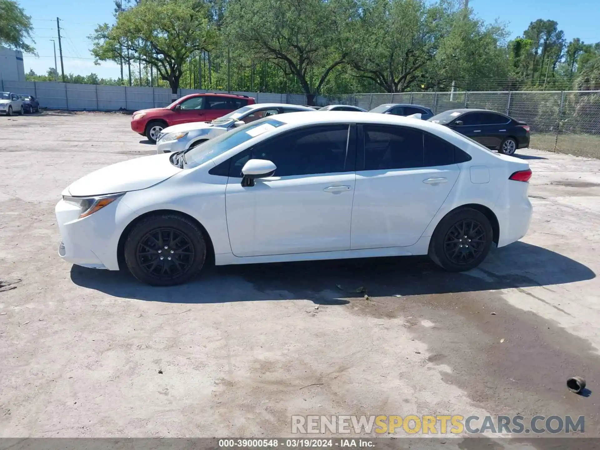 14 Photograph of a damaged car 5YFEPRAE6LP124106 TOYOTA COROLLA 2020