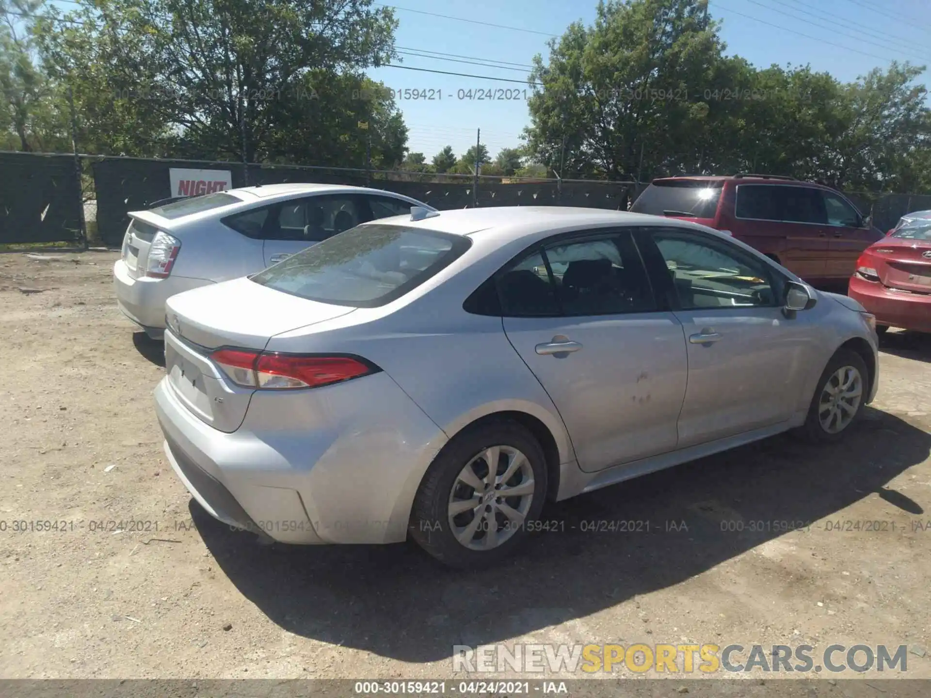 4 Photograph of a damaged car 5YFEPRAE6LP124879 TOYOTA COROLLA 2020