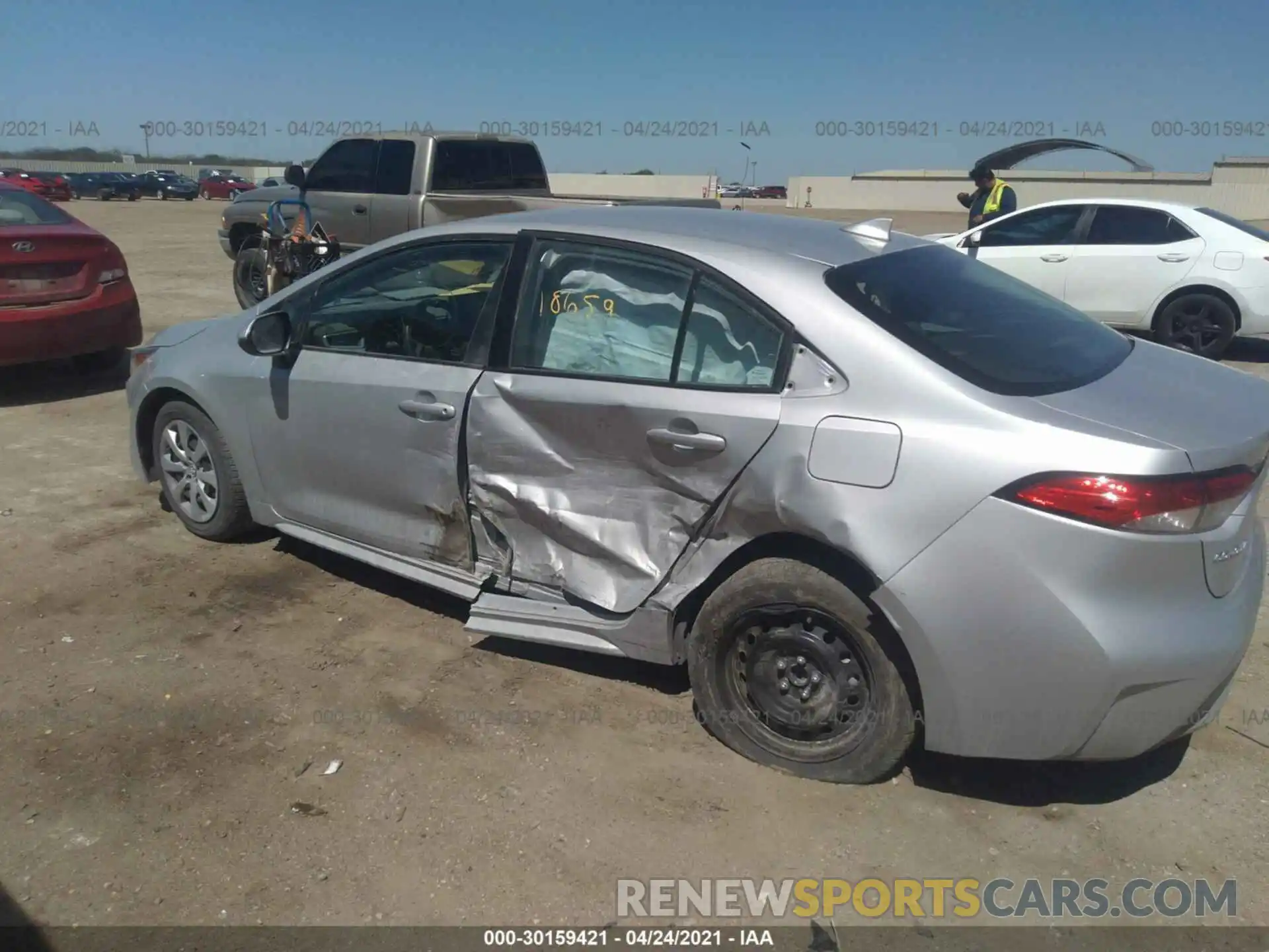 6 Photograph of a damaged car 5YFEPRAE6LP124879 TOYOTA COROLLA 2020