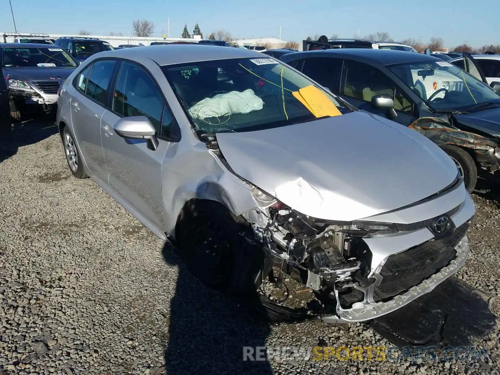 1 Photograph of a damaged car 5YFEPRAE6LP129211 TOYOTA COROLLA 2020