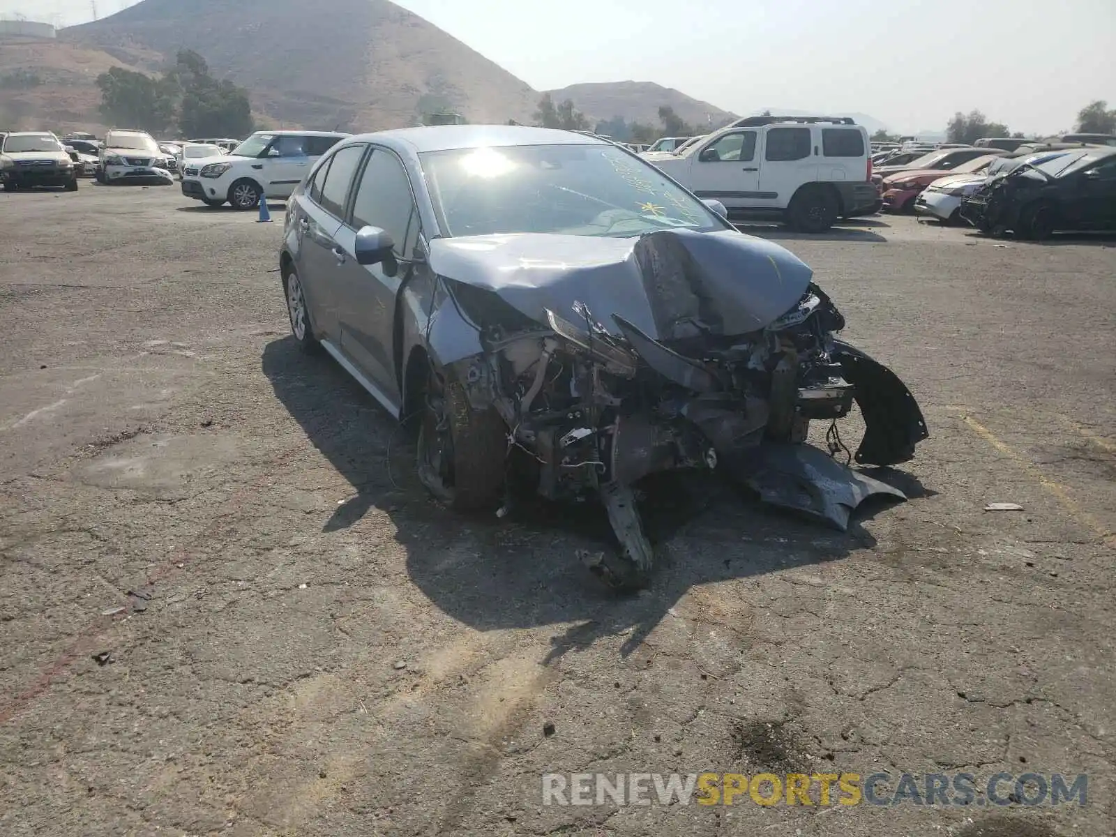 1 Photograph of a damaged car 5YFEPRAE6LP130469 TOYOTA COROLLA 2020