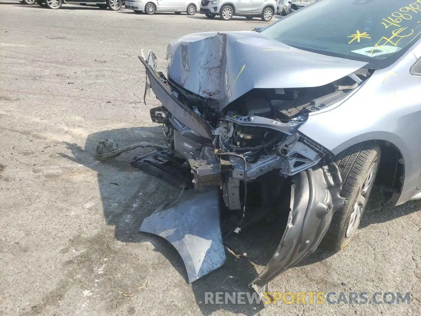 9 Photograph of a damaged car 5YFEPRAE6LP130469 TOYOTA COROLLA 2020