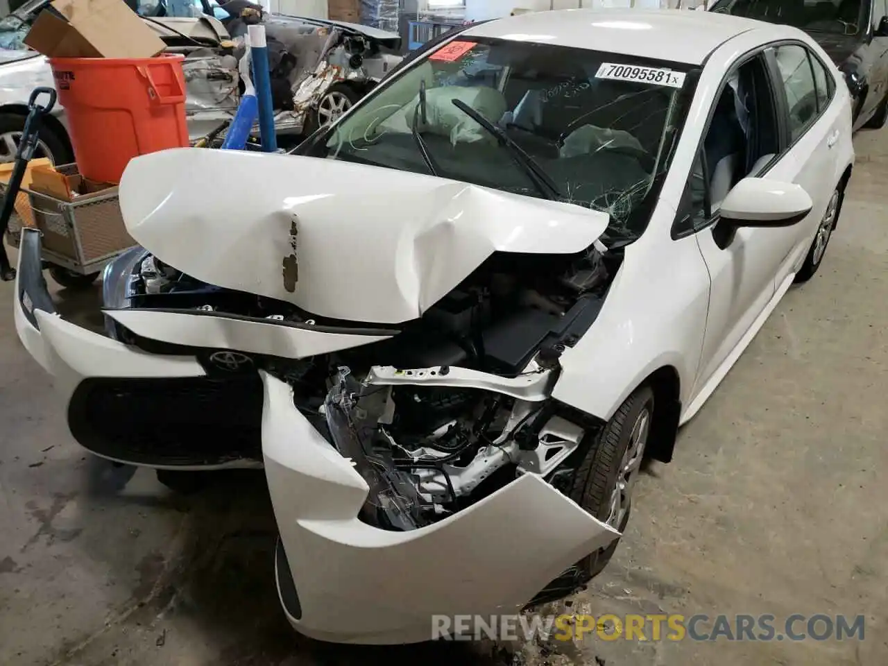 2 Photograph of a damaged car 5YFEPRAE6LP130939 TOYOTA COROLLA 2020