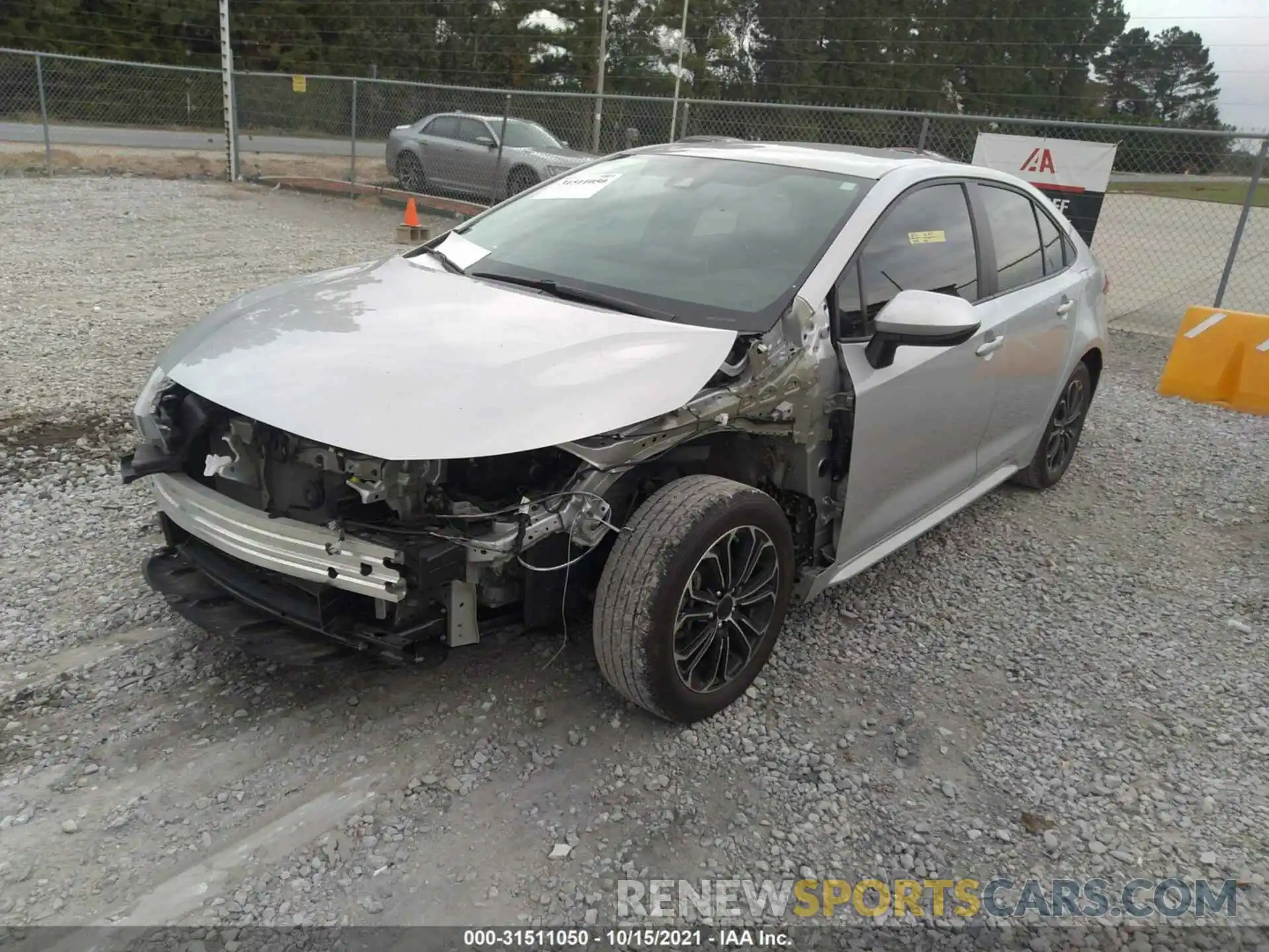 2 Photograph of a damaged car 5YFEPRAE6LP131718 TOYOTA COROLLA 2020