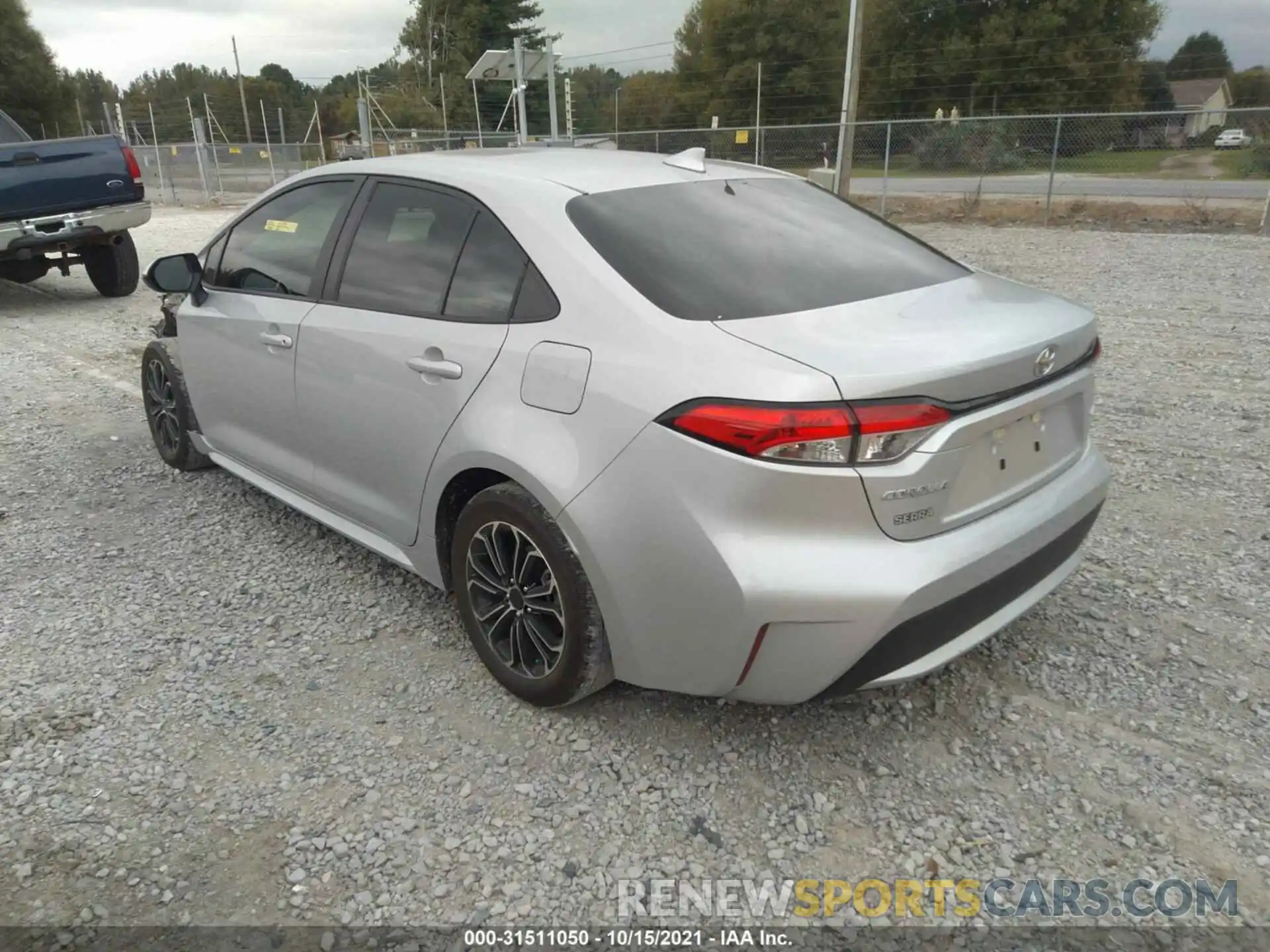 3 Photograph of a damaged car 5YFEPRAE6LP131718 TOYOTA COROLLA 2020