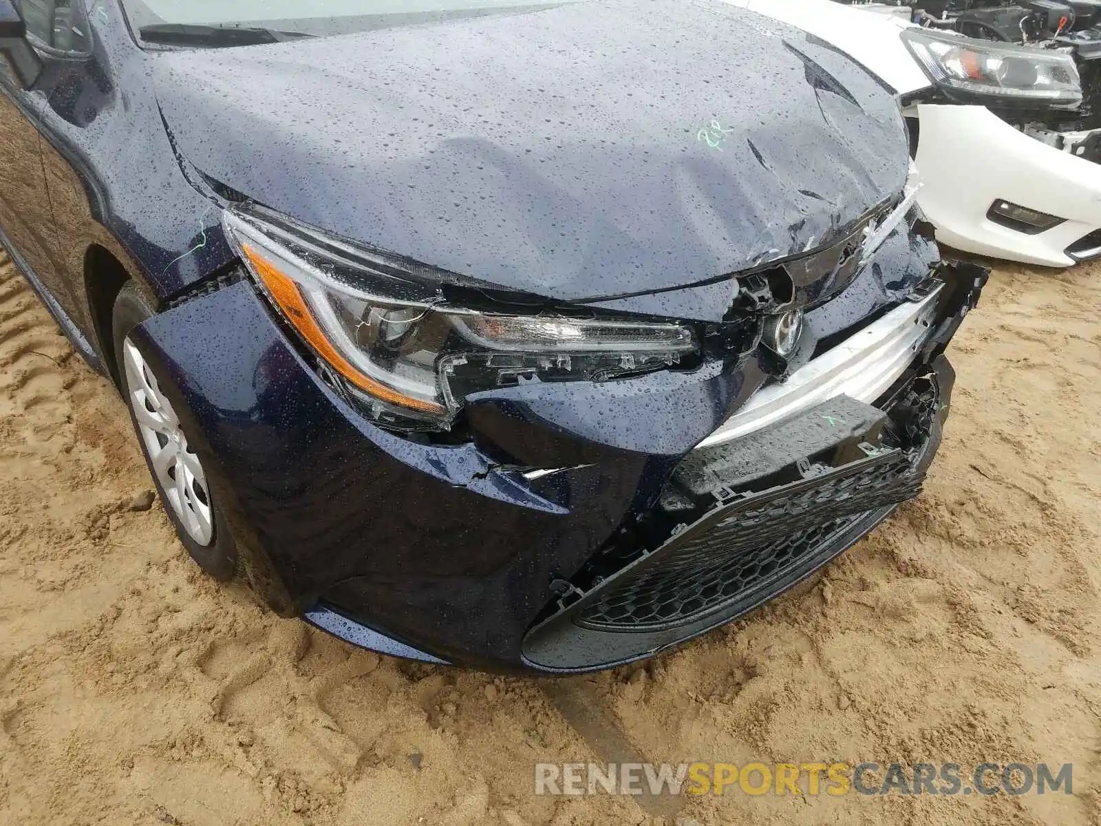 9 Photograph of a damaged car 5YFEPRAE6LP136305 TOYOTA COROLLA 2020