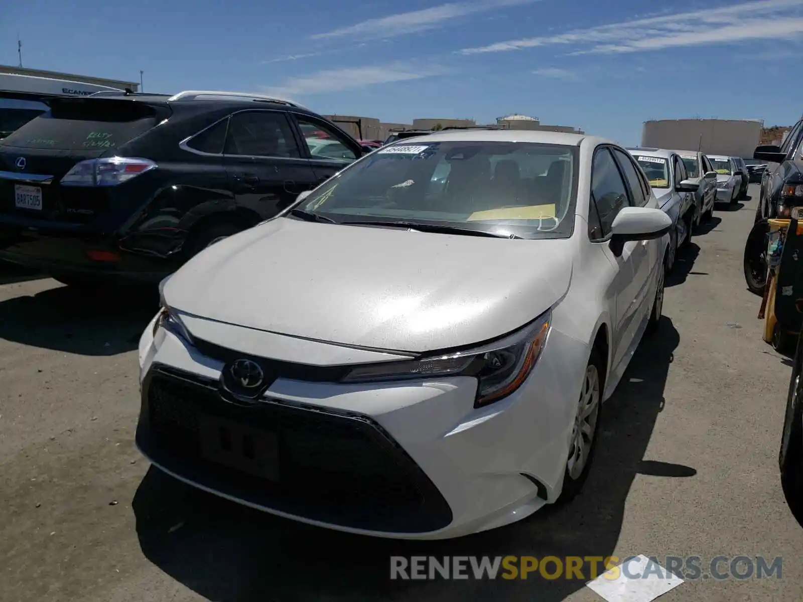 2 Photograph of a damaged car 5YFEPRAE6LP139236 TOYOTA COROLLA 2020