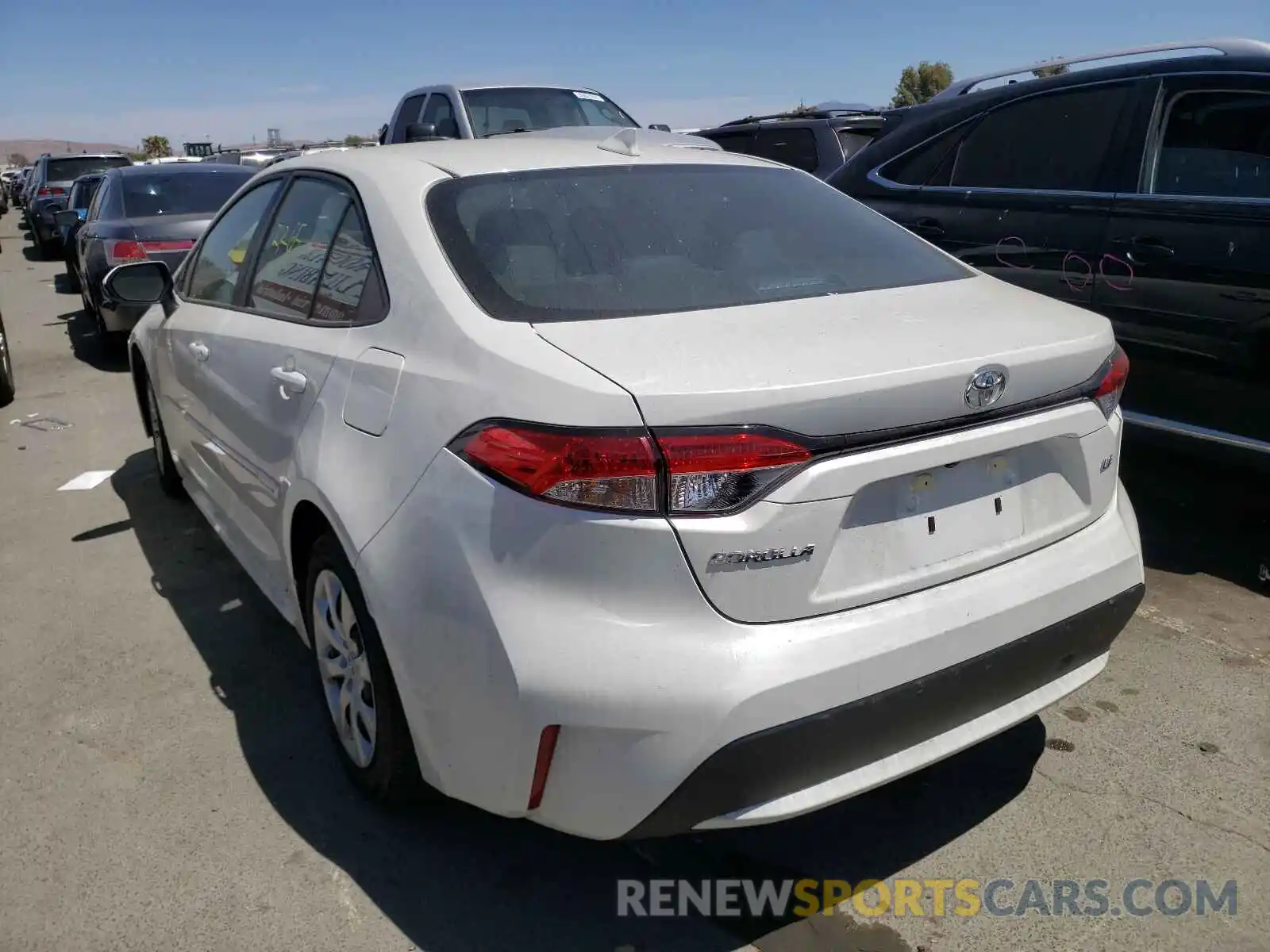 3 Photograph of a damaged car 5YFEPRAE6LP139236 TOYOTA COROLLA 2020