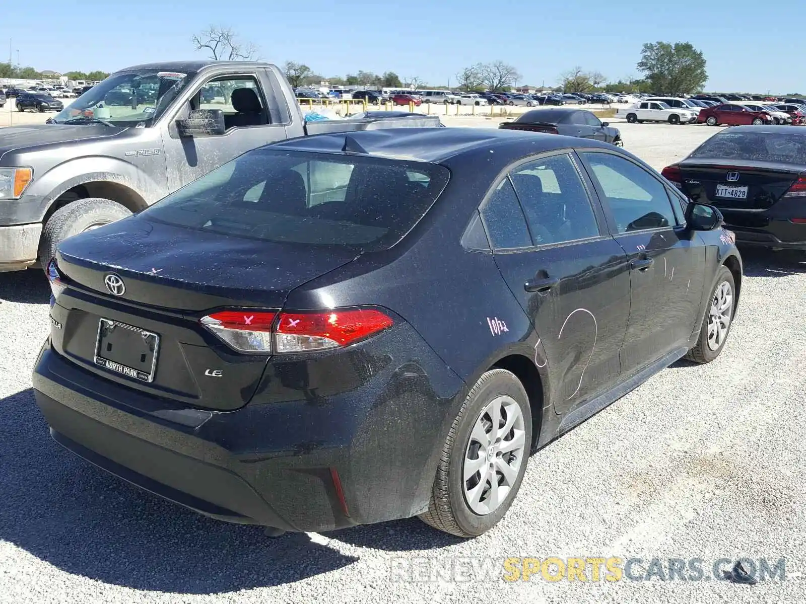 4 Photograph of a damaged car 5YFEPRAE6LP139835 TOYOTA COROLLA 2020