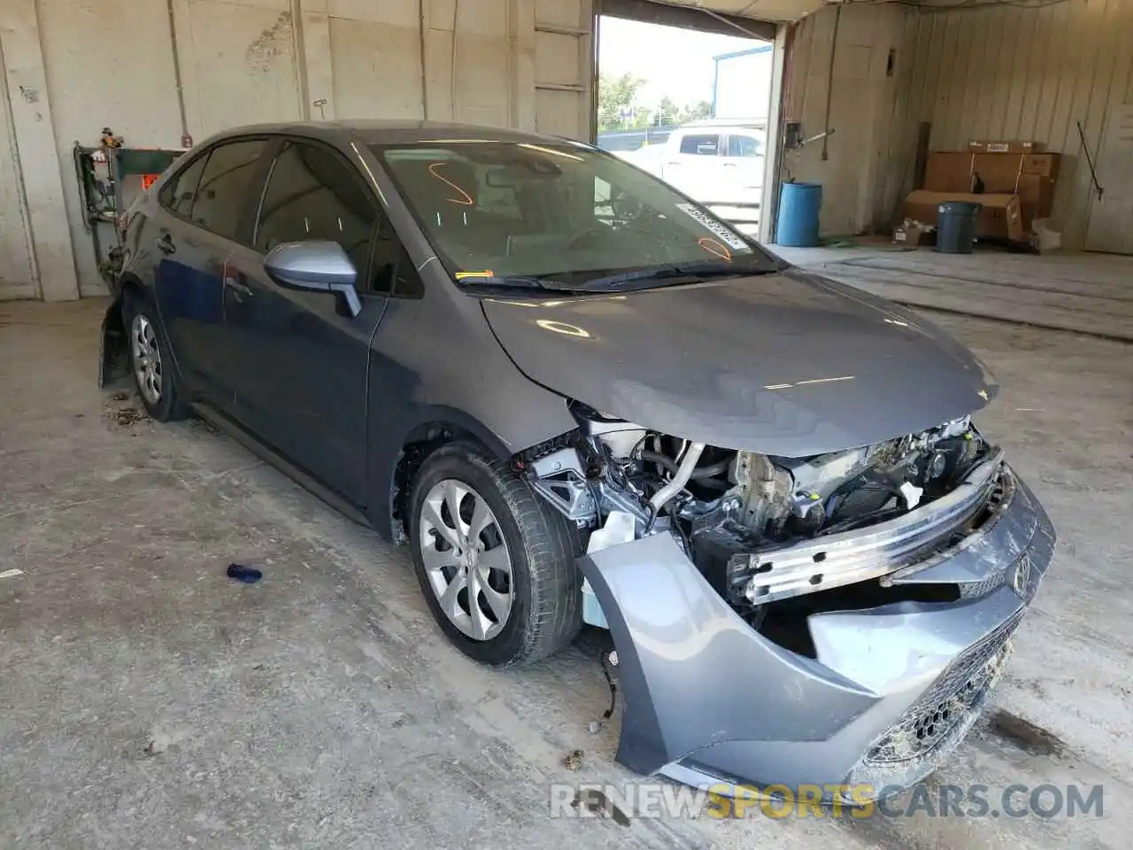 1 Photograph of a damaged car 5YFEPRAE6LP140614 TOYOTA COROLLA 2020