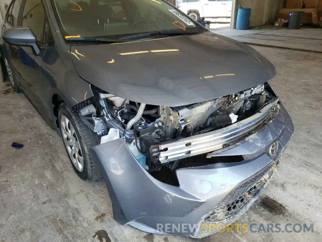 9 Photograph of a damaged car 5YFEPRAE6LP140614 TOYOTA COROLLA 2020