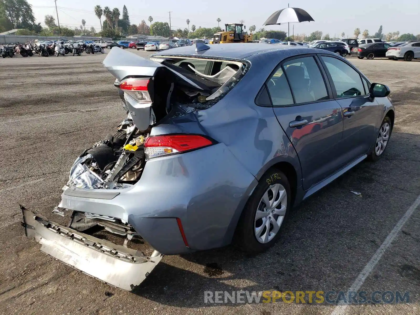 4 Photograph of a damaged car 5YFEPRAE6LP141214 TOYOTA COROLLA 2020