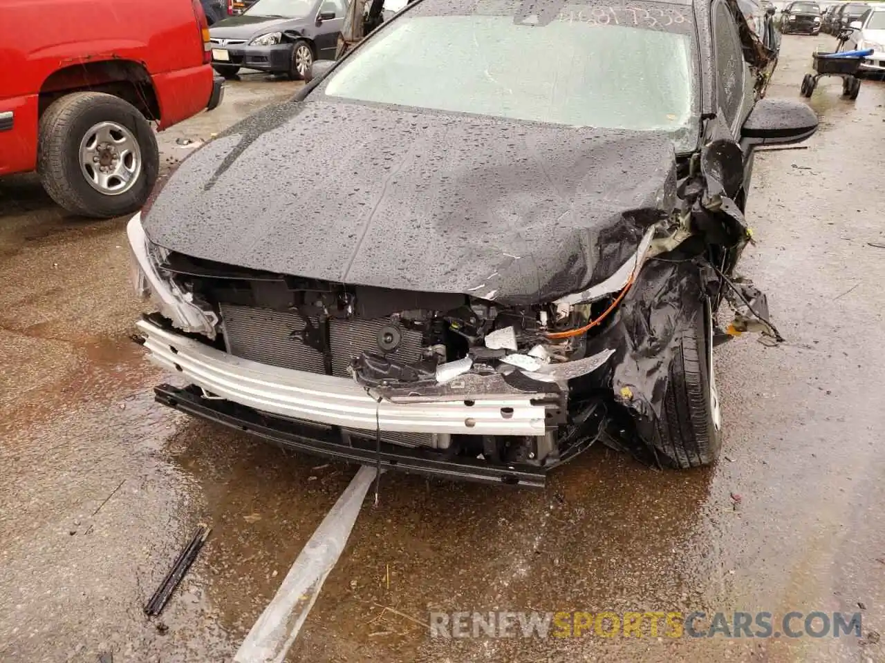 9 Photograph of a damaged car 5YFEPRAE6LP142296 TOYOTA COROLLA 2020