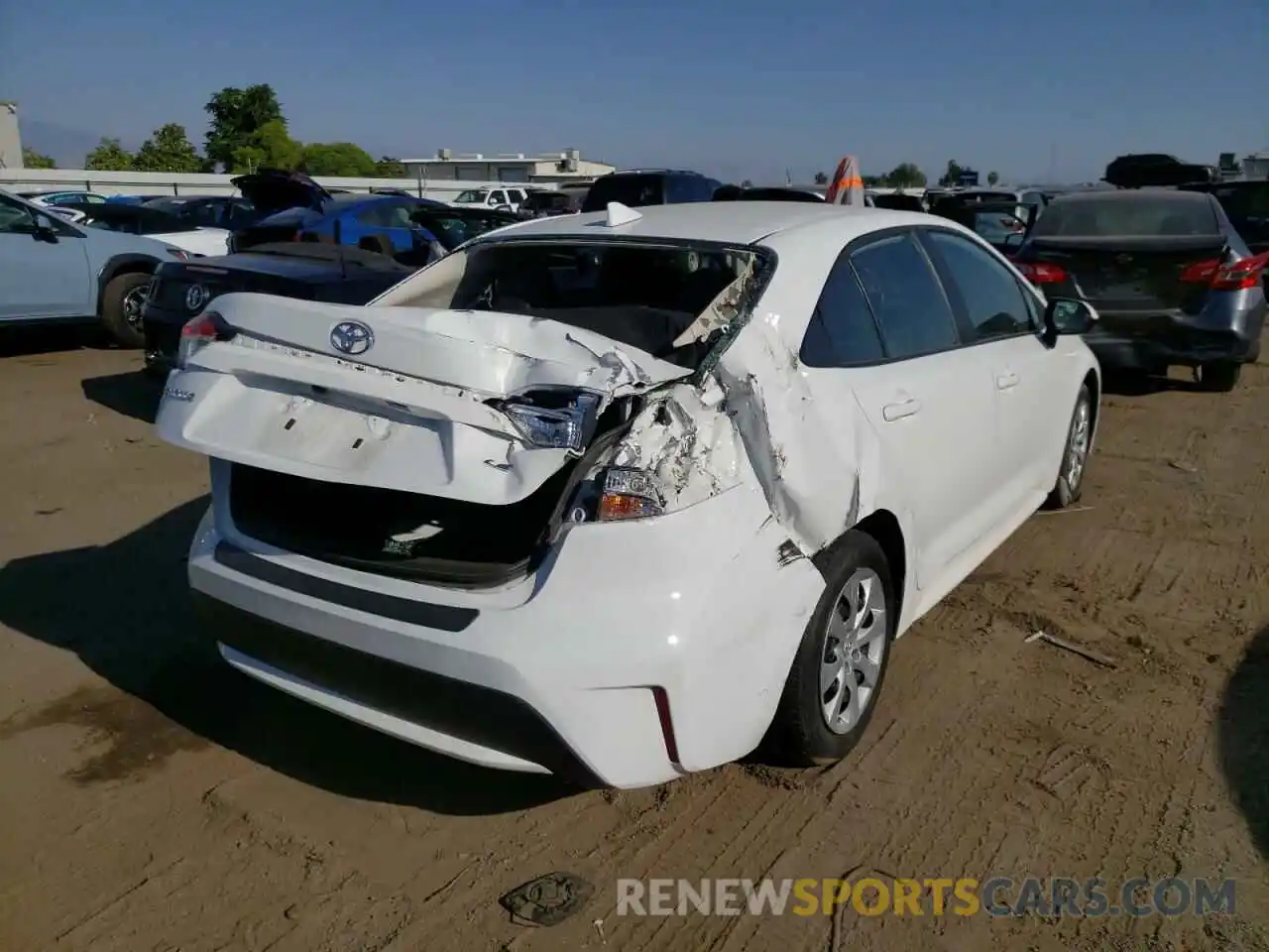 4 Photograph of a damaged car 5YFEPRAE6LP145036 TOYOTA COROLLA 2020