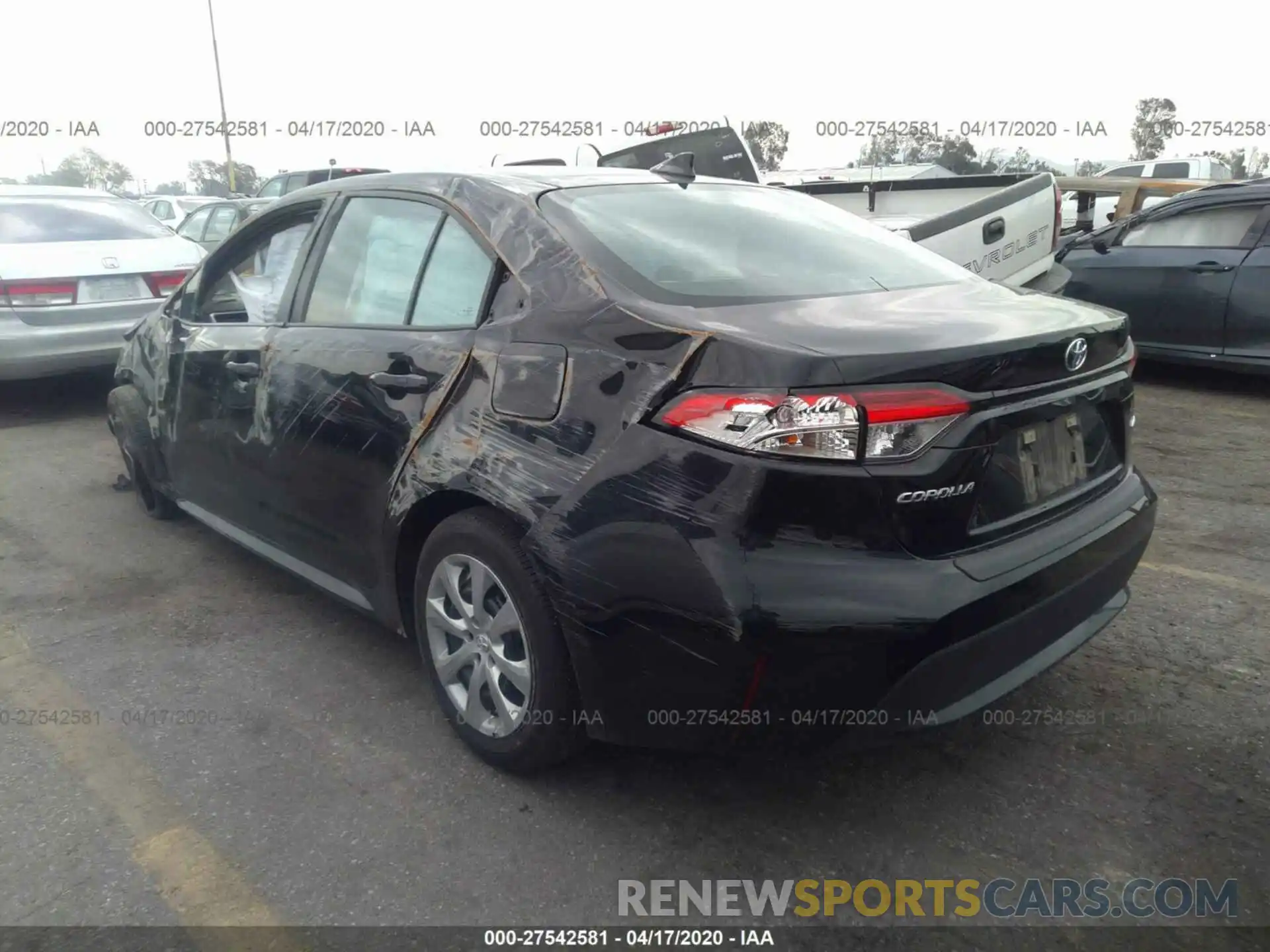 3 Photograph of a damaged car 5YFEPRAE7LP001933 TOYOTA COROLLA 2020