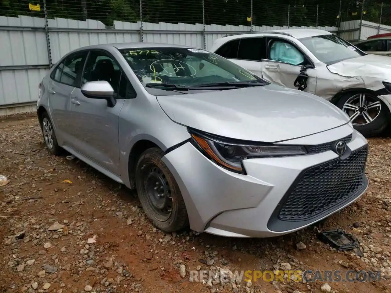 1 Photograph of a damaged car 5YFEPRAE7LP005772 TOYOTA COROLLA 2020