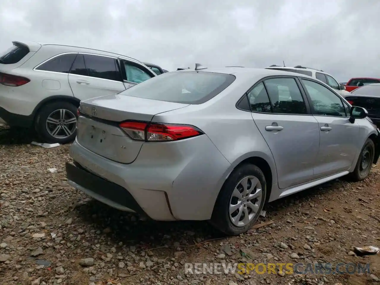 4 Photograph of a damaged car 5YFEPRAE7LP005772 TOYOTA COROLLA 2020