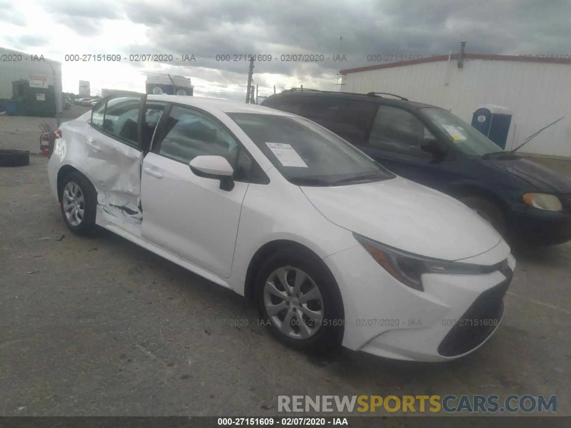 1 Photograph of a damaged car 5YFEPRAE7LP013094 TOYOTA COROLLA 2020