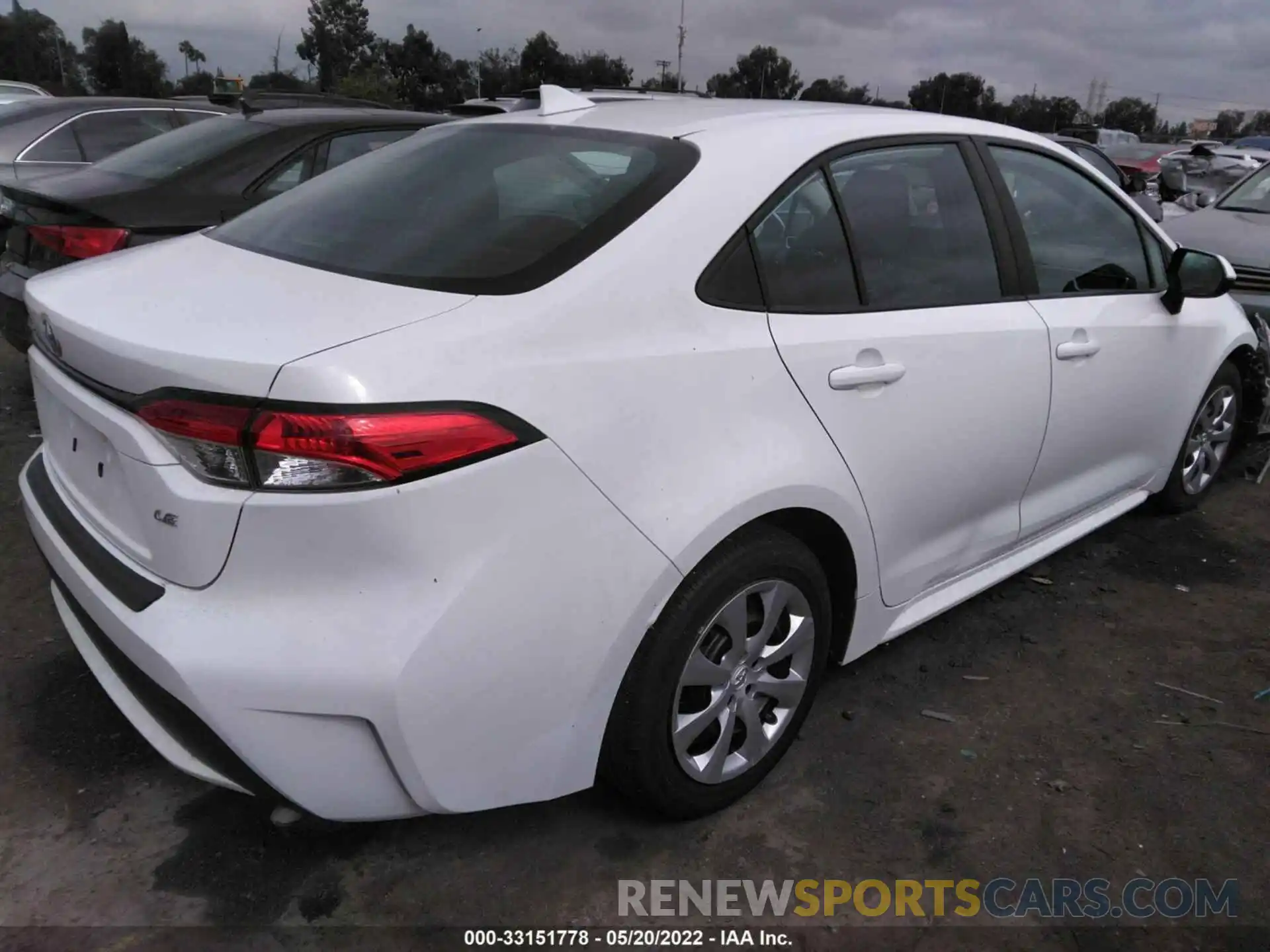 4 Photograph of a damaged car 5YFEPRAE7LP014200 TOYOTA COROLLA 2020