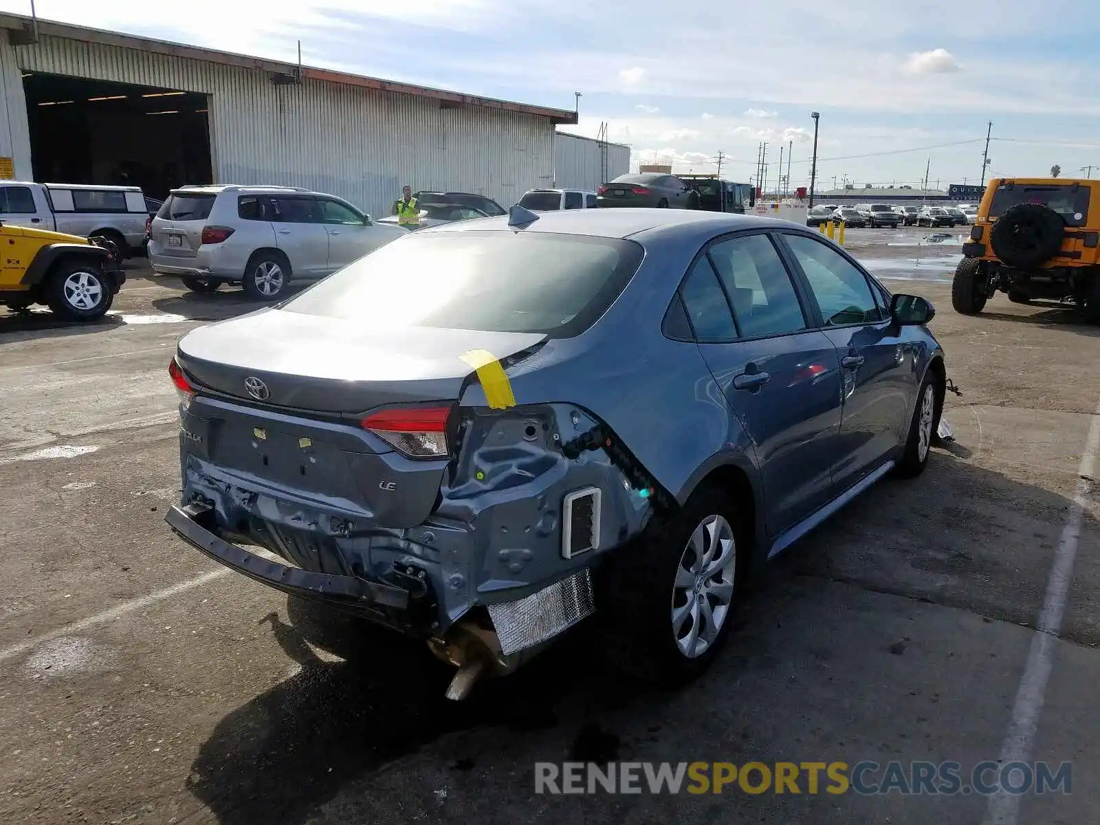 4 Photograph of a damaged car 5YFEPRAE7LP015055 TOYOTA COROLLA 2020