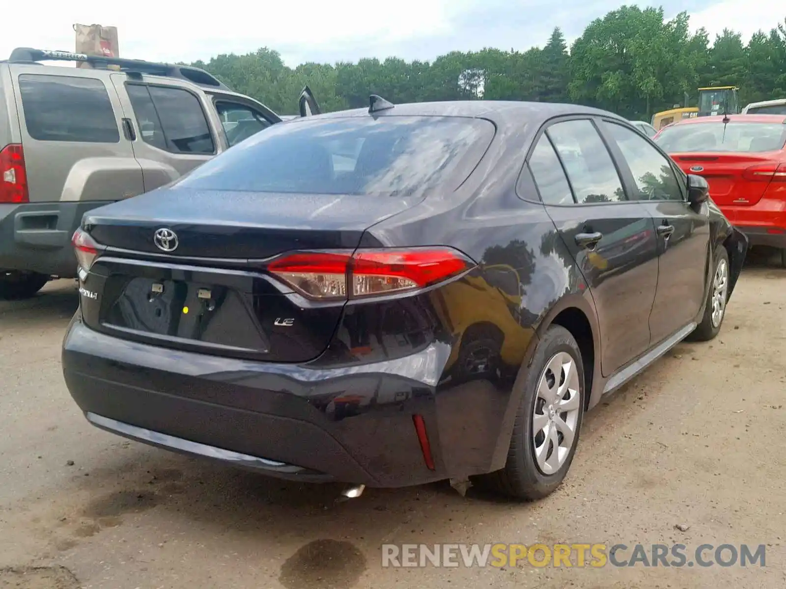 4 Photograph of a damaged car 5YFEPRAE7LP017887 TOYOTA COROLLA 2020