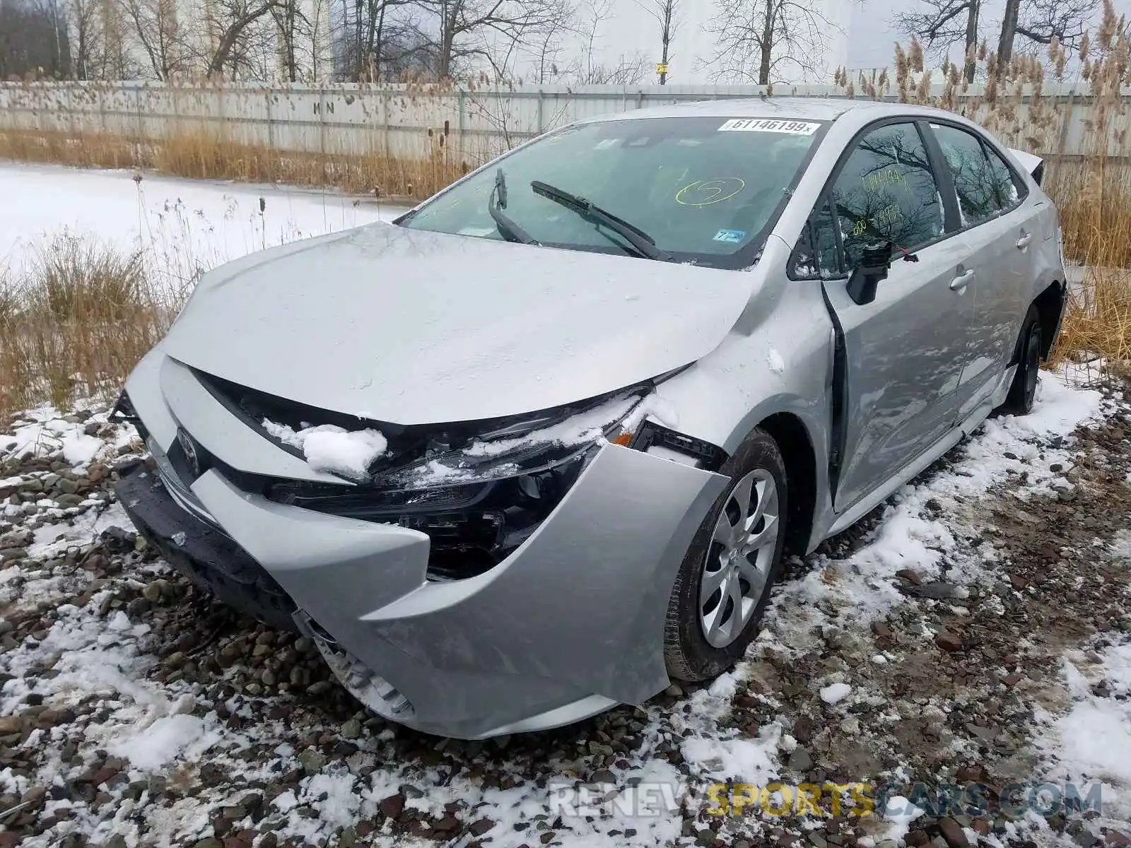 2 Photograph of a damaged car 5YFEPRAE7LP021017 TOYOTA COROLLA 2020