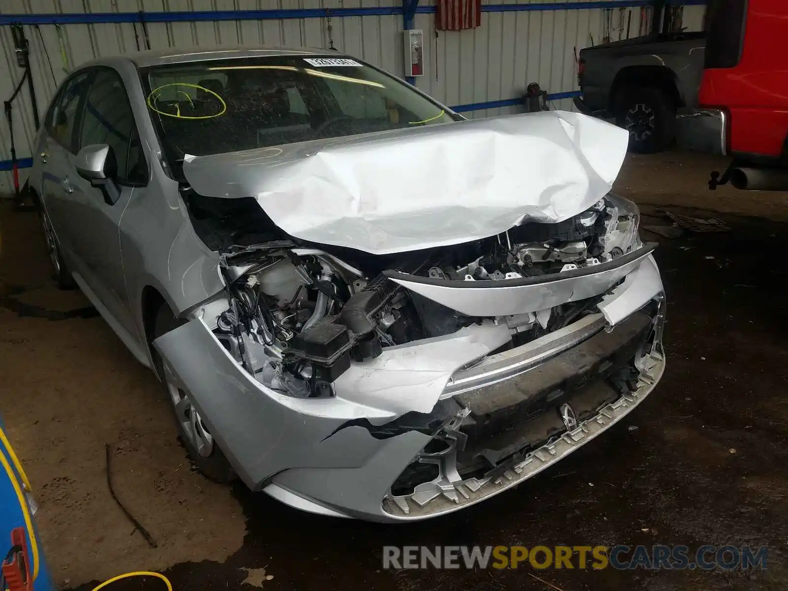 1 Photograph of a damaged car 5YFEPRAE7LP021454 TOYOTA COROLLA 2020