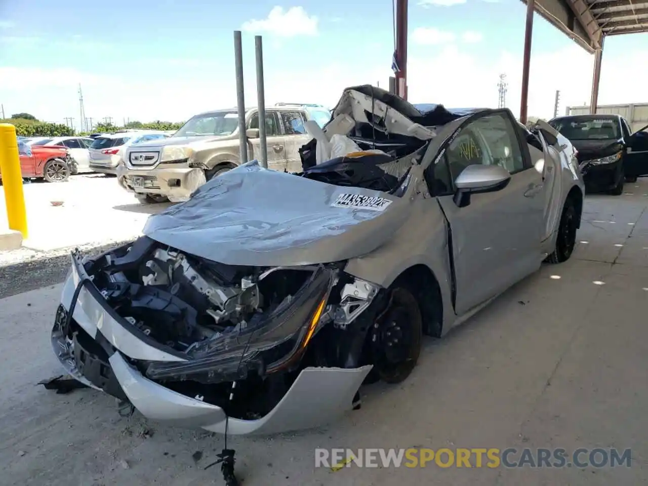 2 Photograph of a damaged car 5YFEPRAE7LP023284 TOYOTA COROLLA 2020