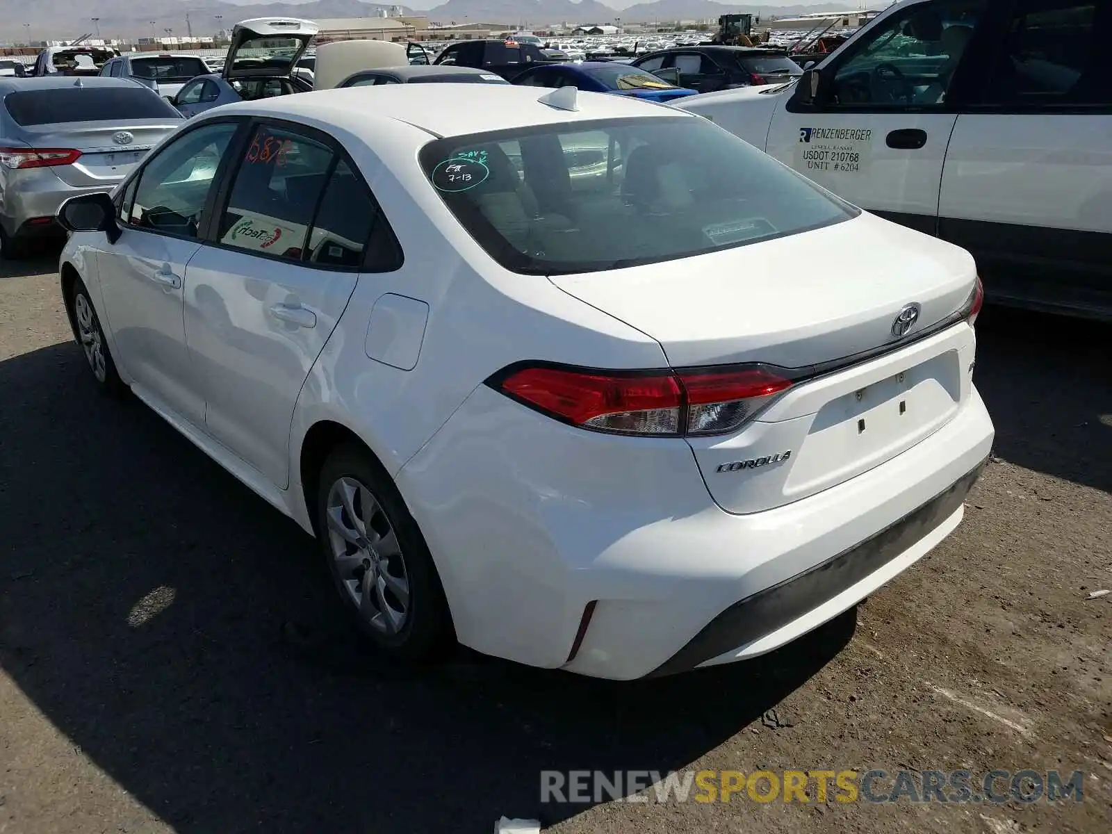 3 Photograph of a damaged car 5YFEPRAE7LP024144 TOYOTA COROLLA 2020