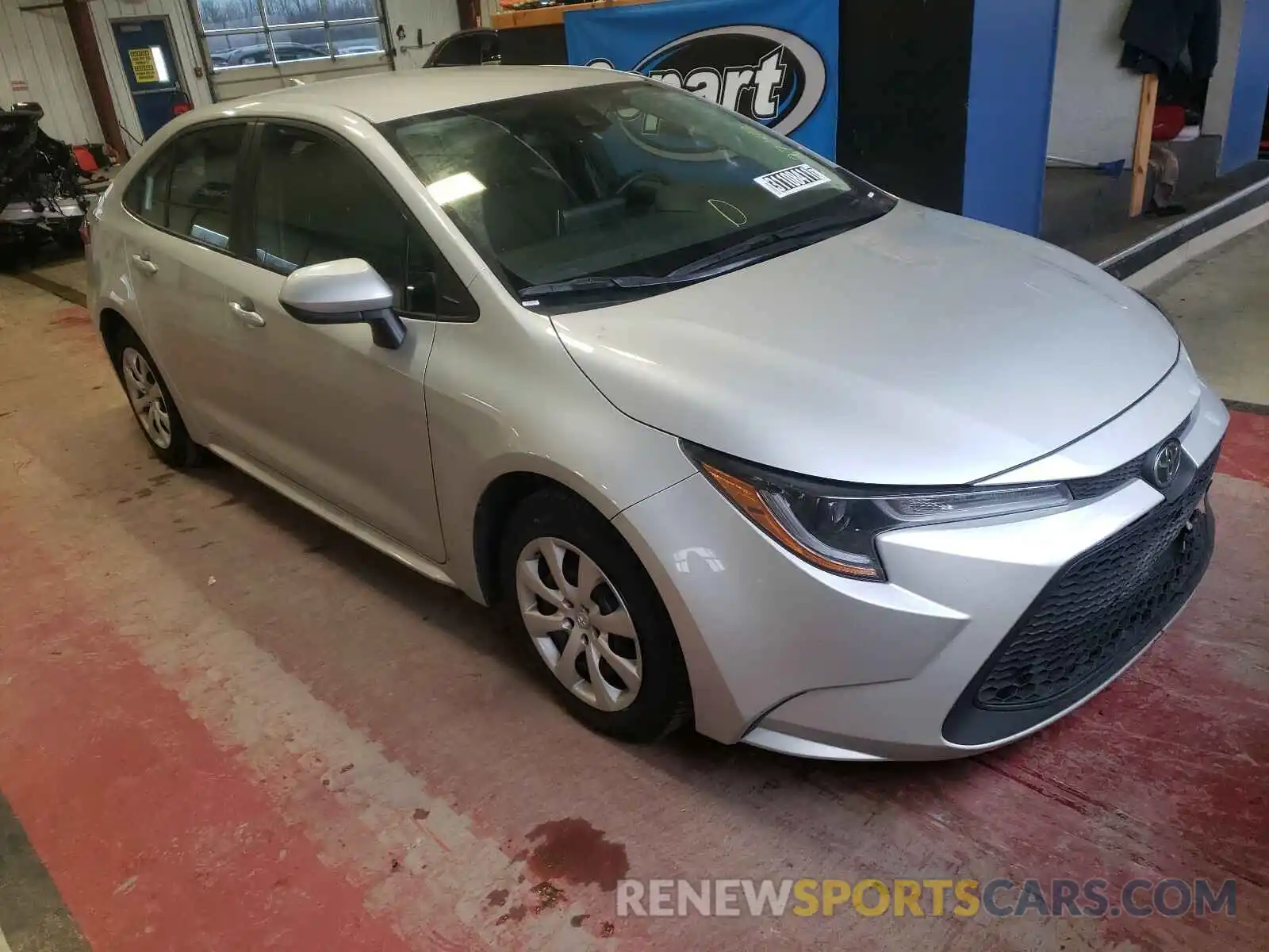 1 Photograph of a damaged car 5YFEPRAE7LP024547 TOYOTA COROLLA 2020