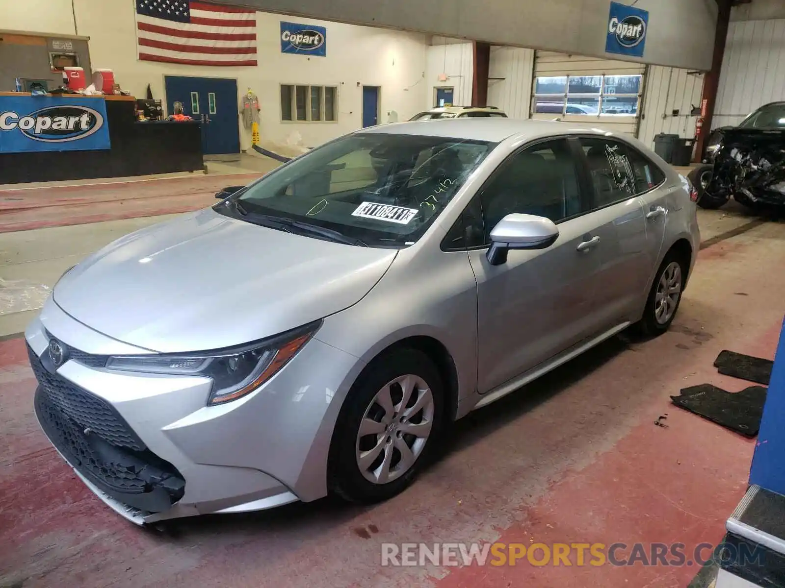 2 Photograph of a damaged car 5YFEPRAE7LP024547 TOYOTA COROLLA 2020