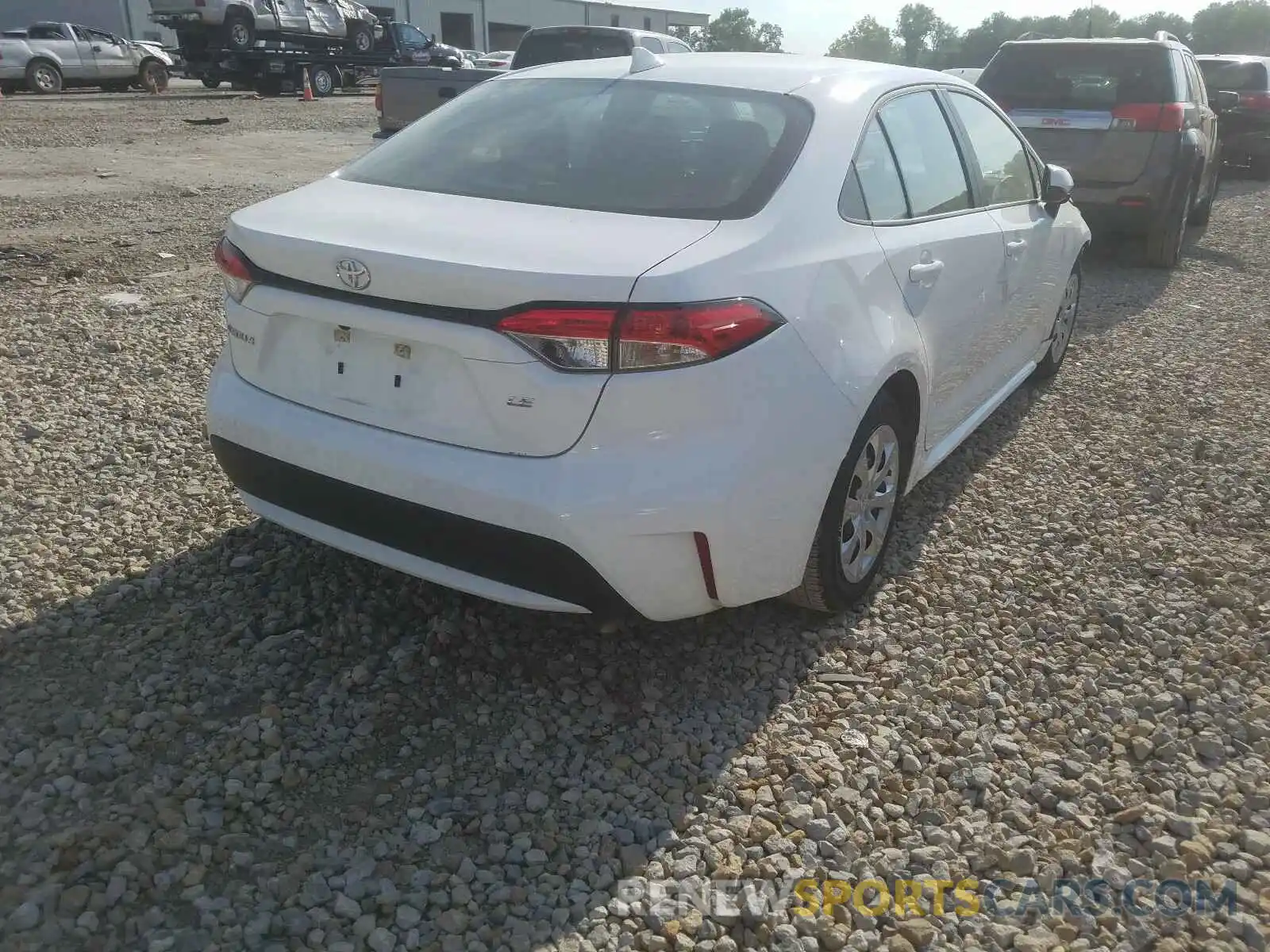 4 Photograph of a damaged car 5YFEPRAE7LP024984 TOYOTA COROLLA 2020