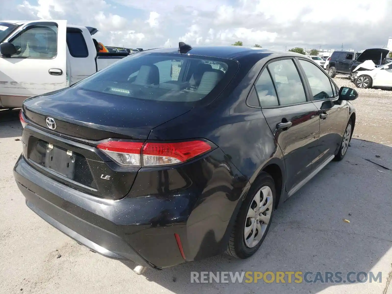 4 Photograph of a damaged car 5YFEPRAE7LP025052 TOYOTA COROLLA 2020