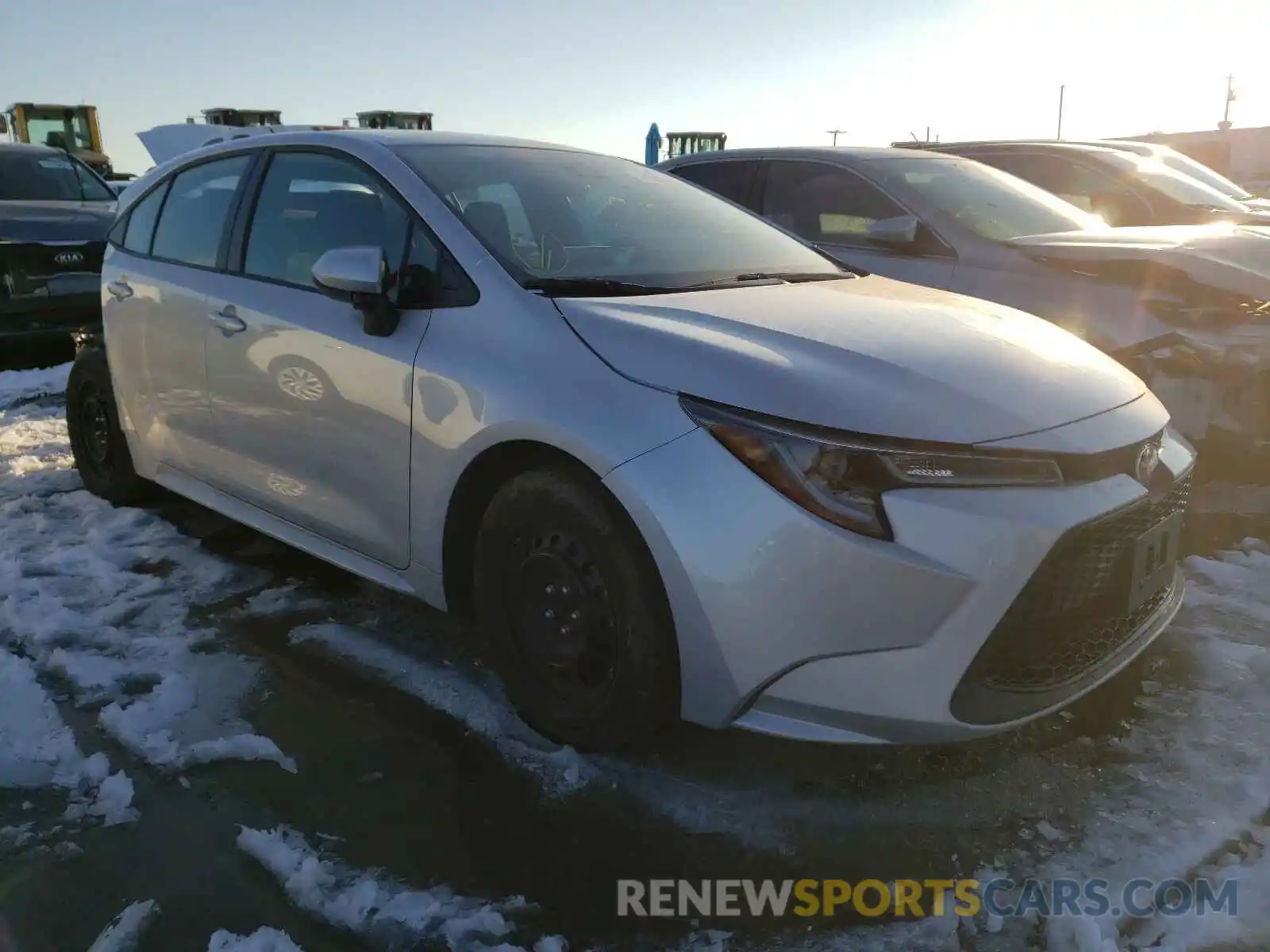 1 Photograph of a damaged car 5YFEPRAE7LP025231 TOYOTA COROLLA 2020