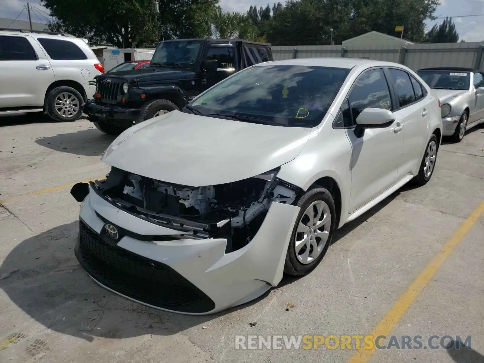 2 Photograph of a damaged car 5YFEPRAE7LP026041 TOYOTA COROLLA 2020