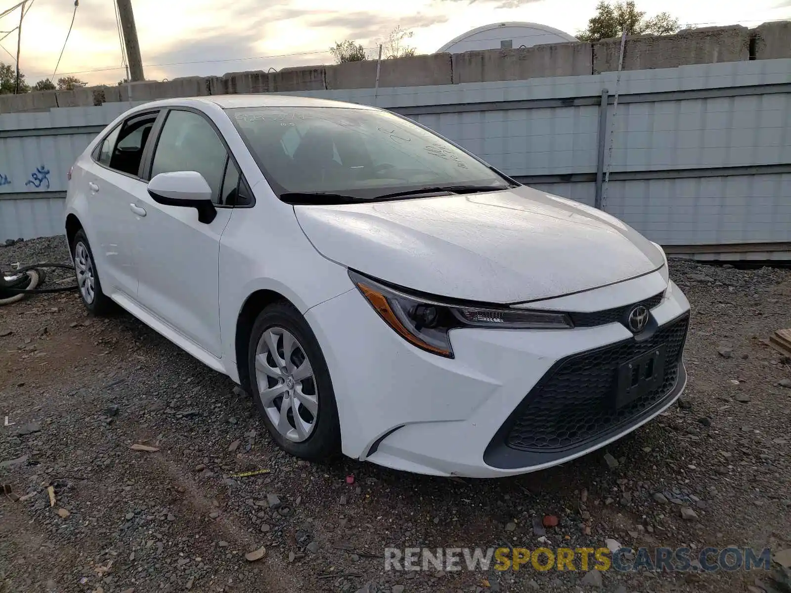 1 Photograph of a damaged car 5YFEPRAE7LP026721 TOYOTA COROLLA 2020