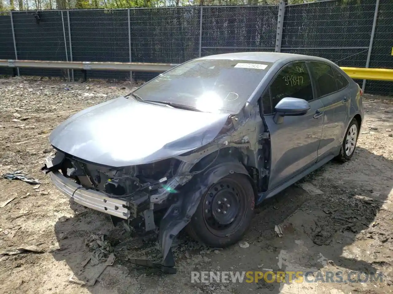 2 Photograph of a damaged car 5YFEPRAE7LP029554 TOYOTA COROLLA 2020