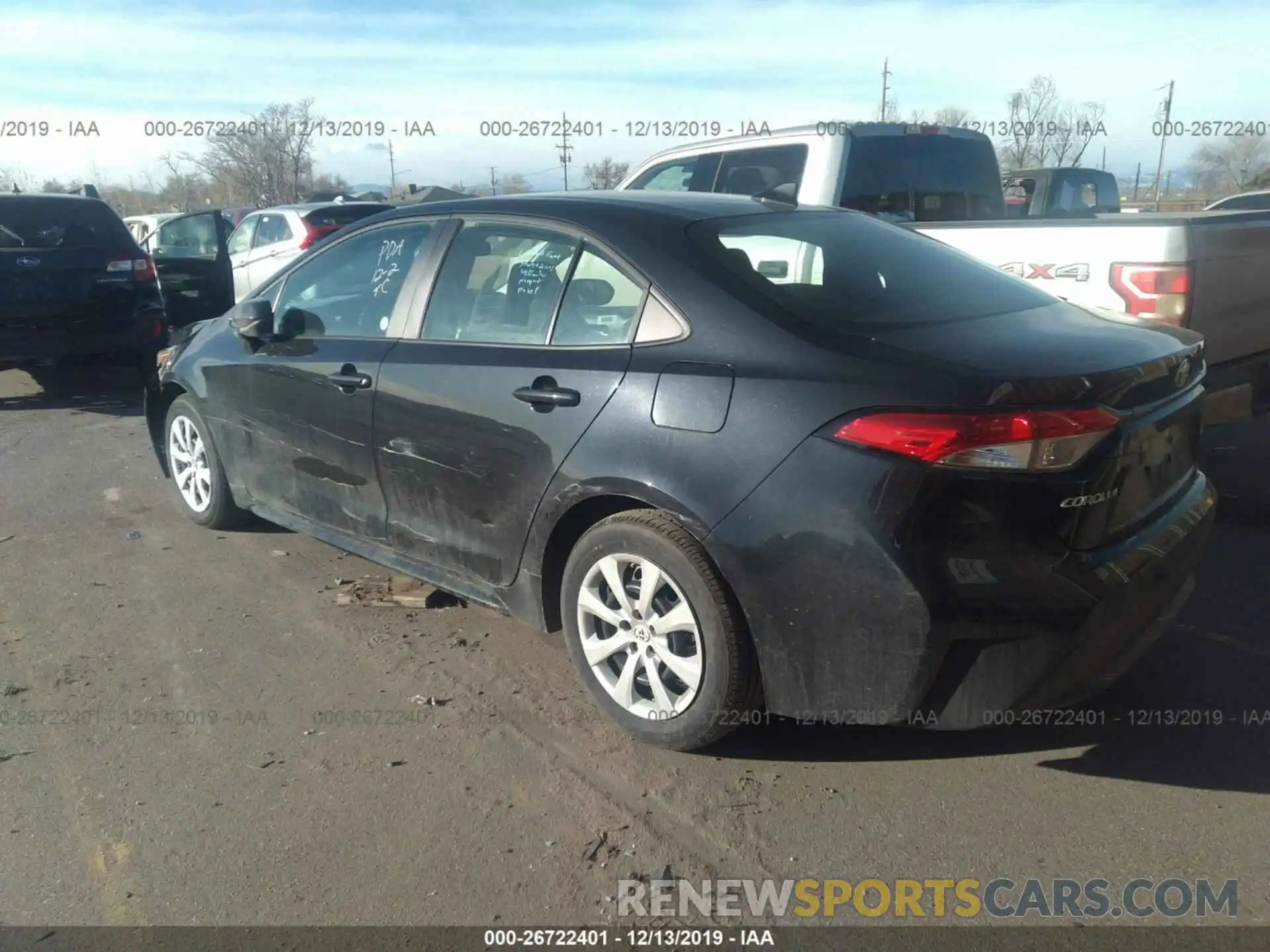 3 Photograph of a damaged car 5YFEPRAE7LP029585 TOYOTA COROLLA 2020