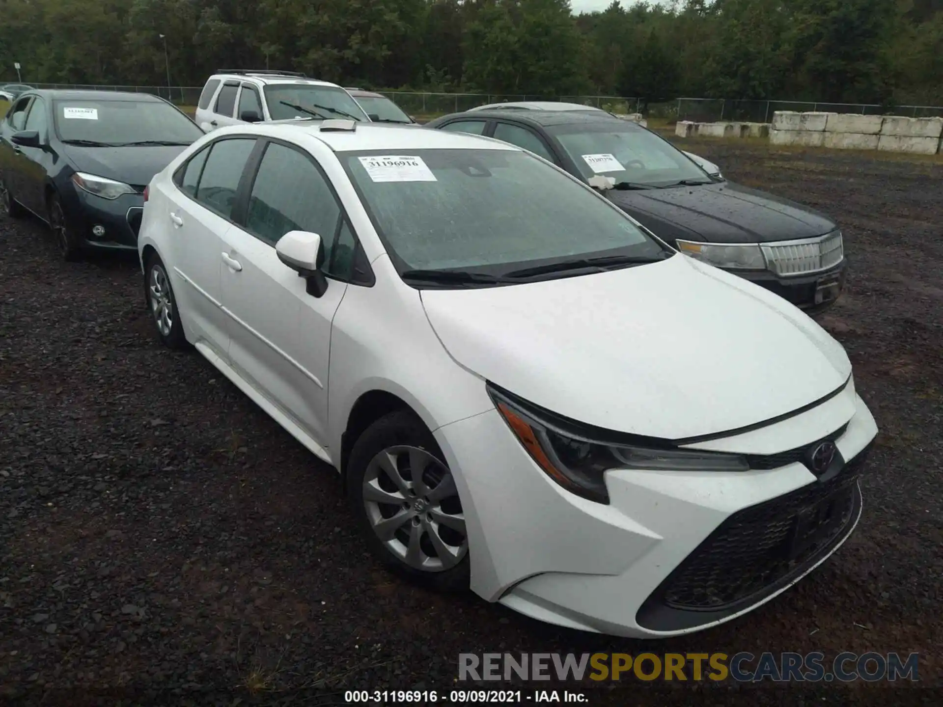 1 Photograph of a damaged car 5YFEPRAE7LP030252 TOYOTA COROLLA 2020