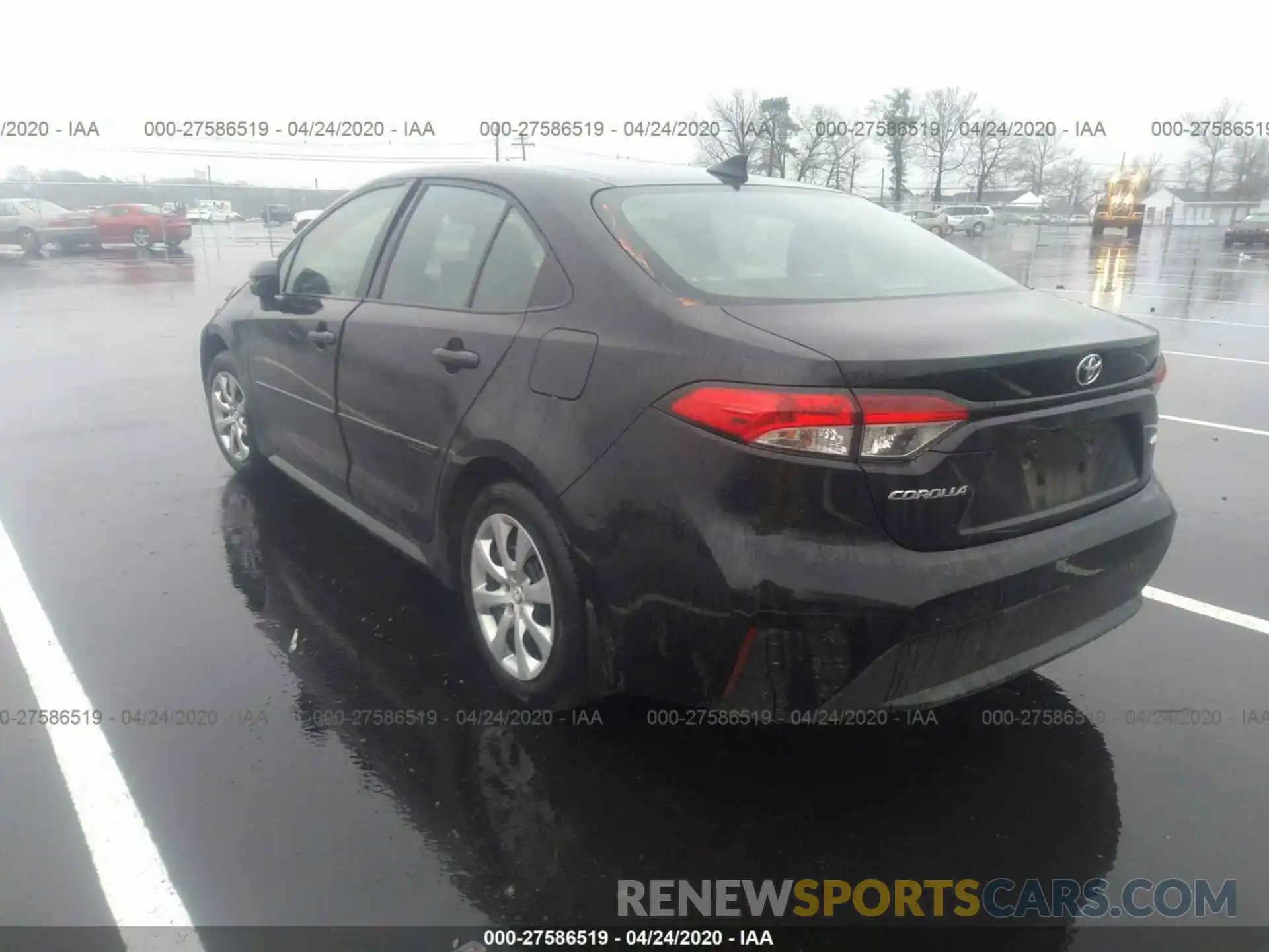 3 Photograph of a damaged car 5YFEPRAE7LP033054 TOYOTA COROLLA 2020