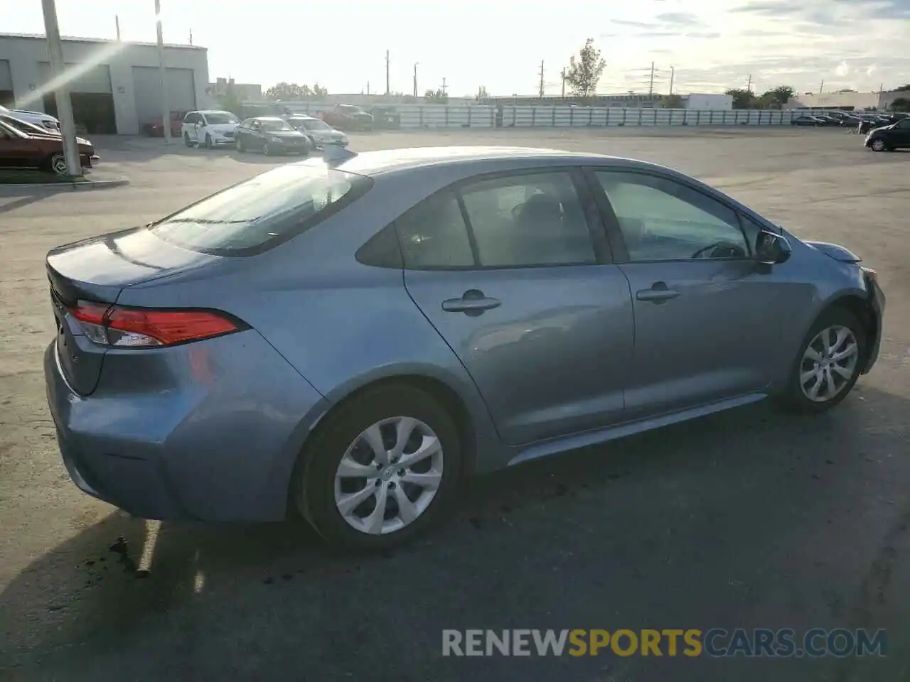 3 Photograph of a damaged car 5YFEPRAE7LP033264 TOYOTA COROLLA 2020