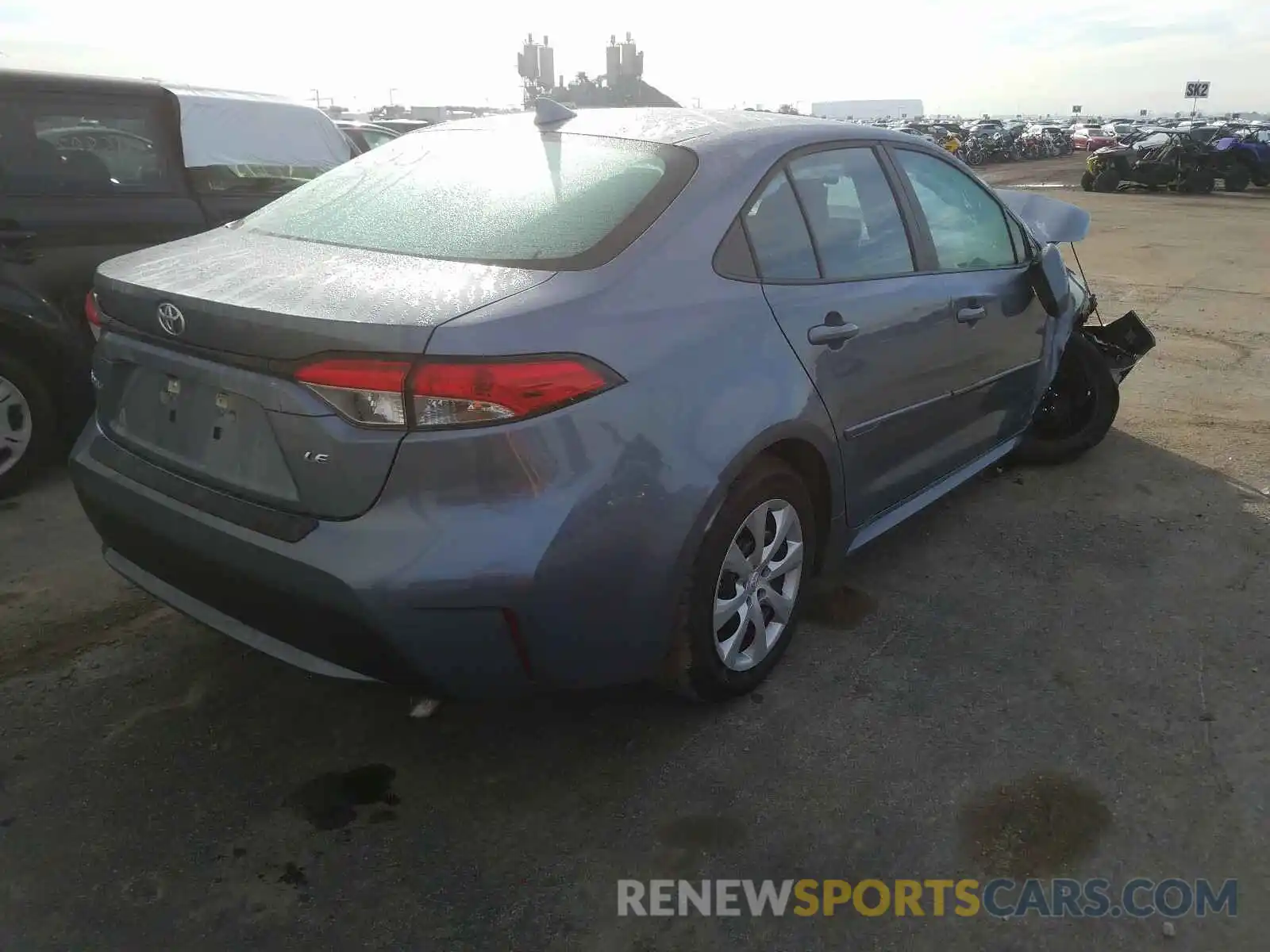 4 Photograph of a damaged car 5YFEPRAE7LP034088 TOYOTA COROLLA 2020