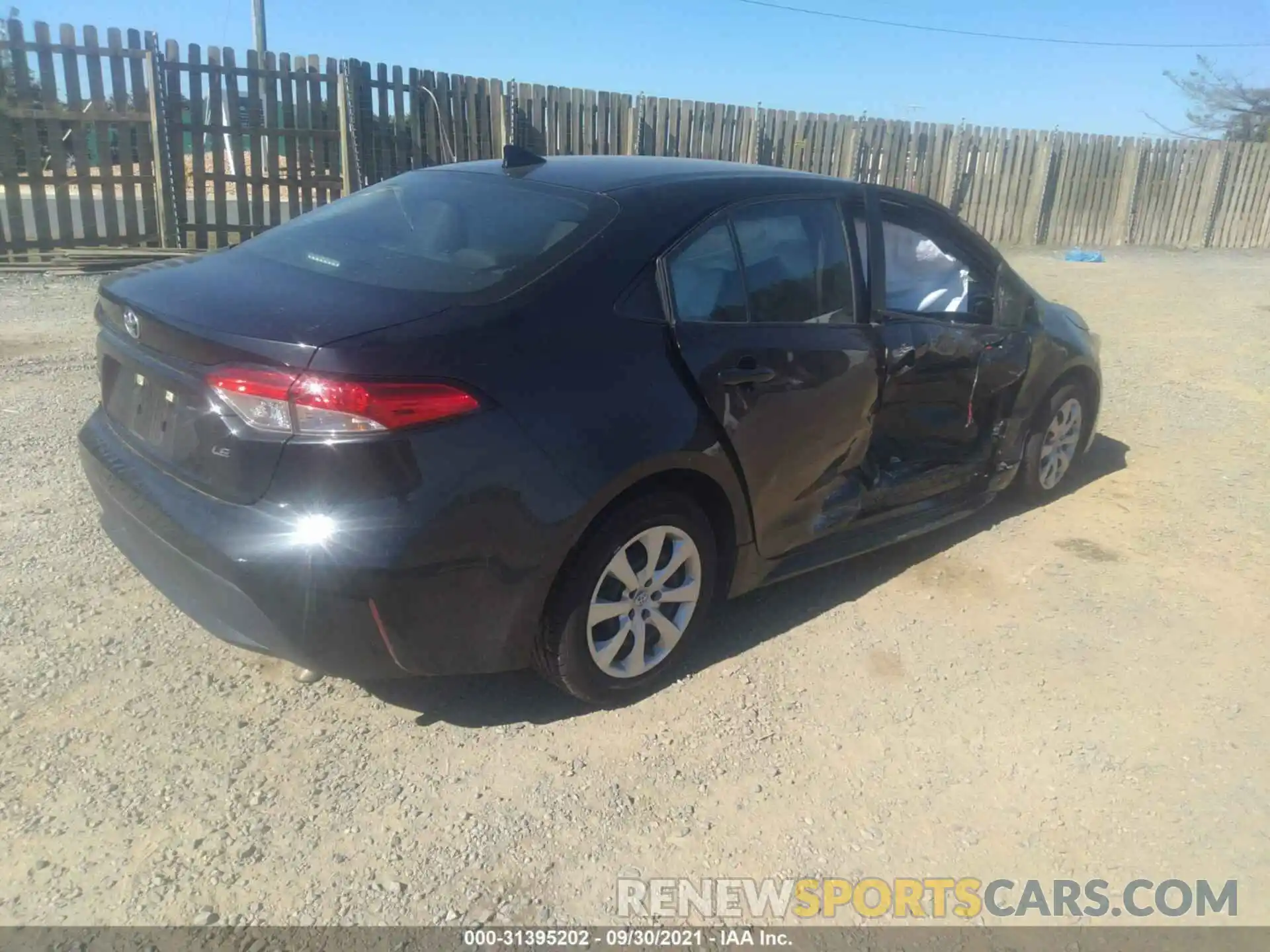 4 Photograph of a damaged car 5YFEPRAE7LP035726 TOYOTA COROLLA 2020