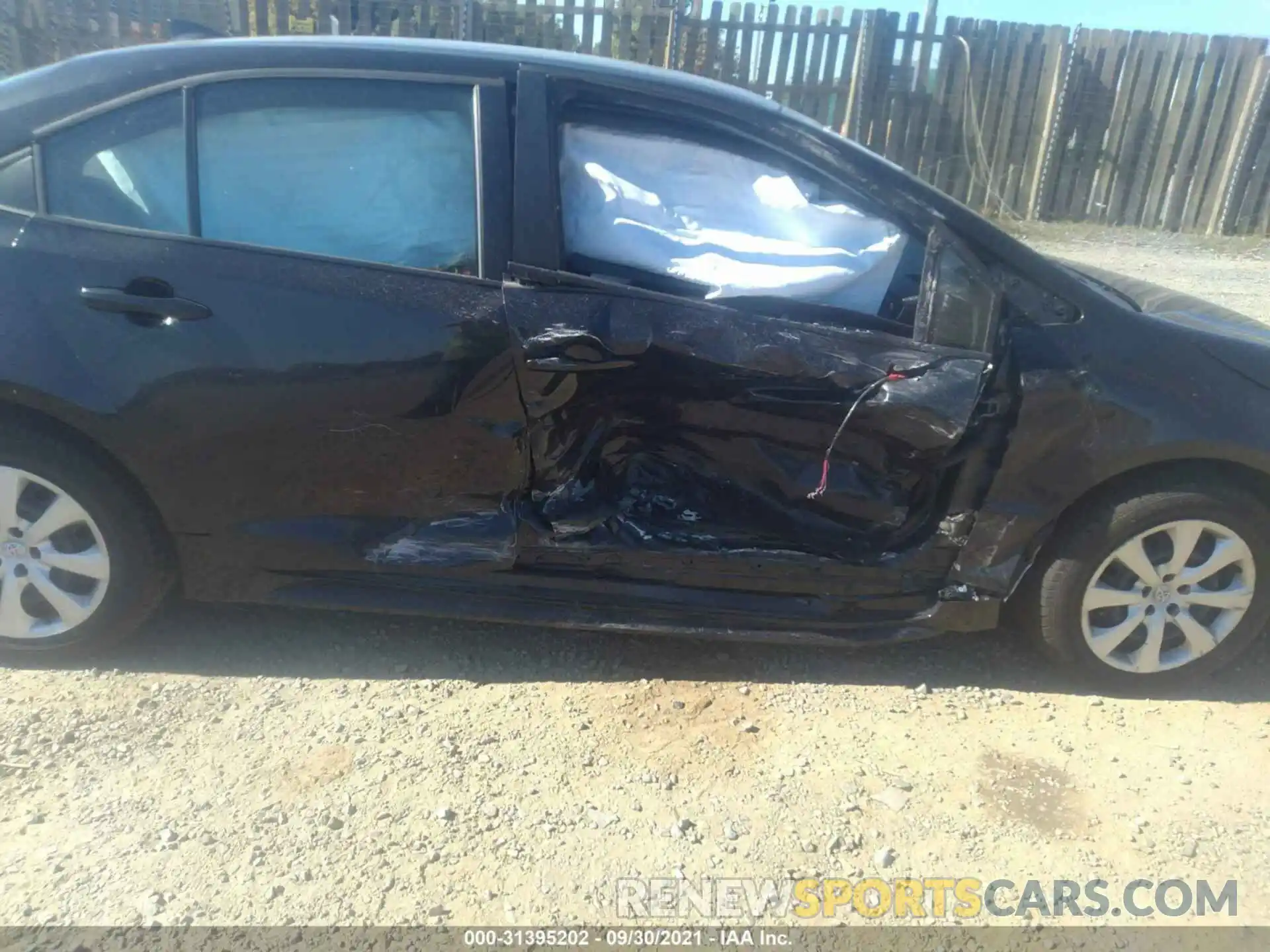 6 Photograph of a damaged car 5YFEPRAE7LP035726 TOYOTA COROLLA 2020