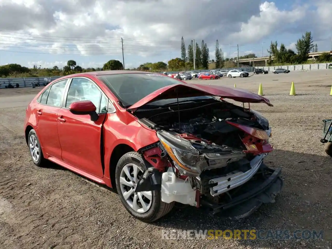 1 Photograph of a damaged car 5YFEPRAE7LP035953 TOYOTA COROLLA 2020