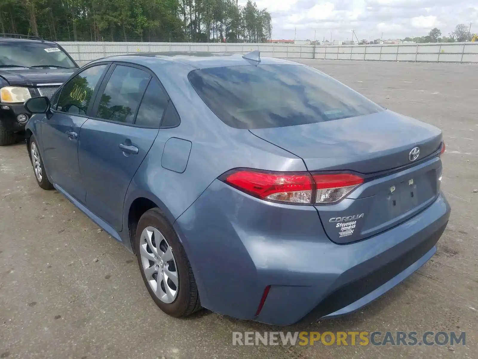 3 Photograph of a damaged car 5YFEPRAE7LP036178 TOYOTA COROLLA 2020