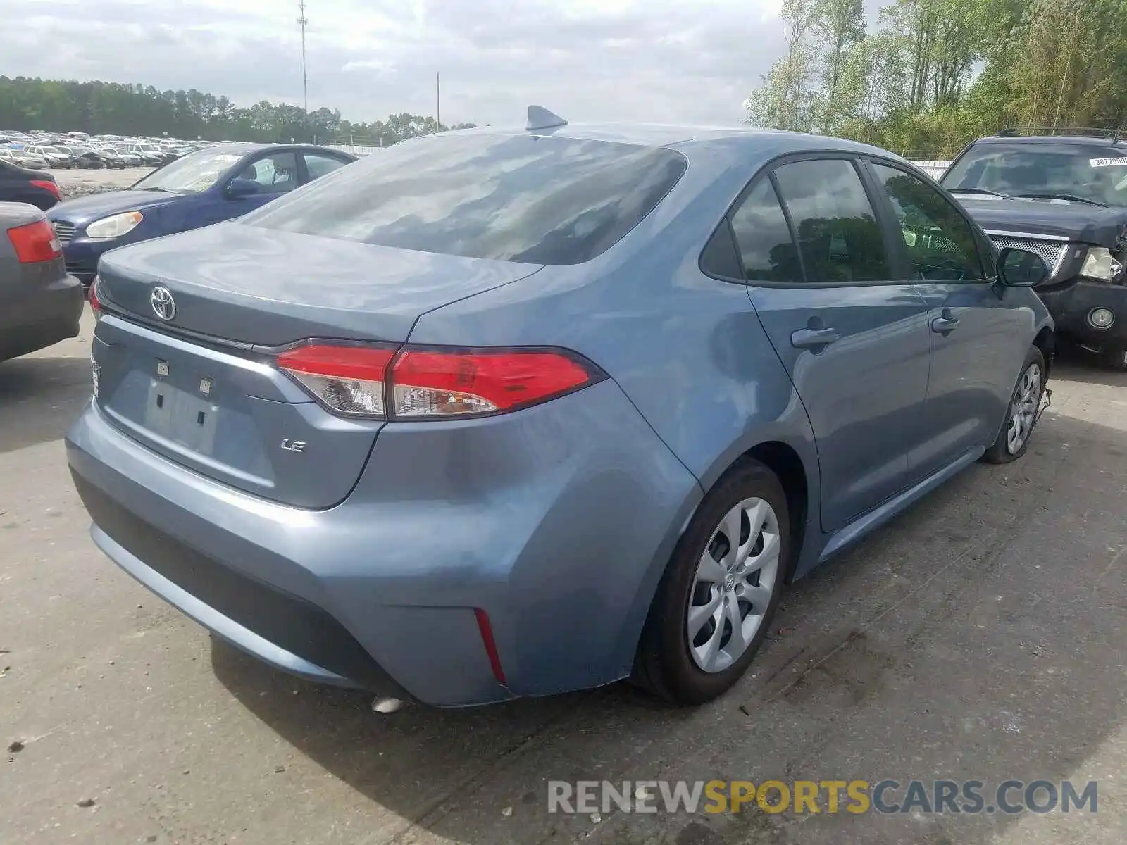 4 Photograph of a damaged car 5YFEPRAE7LP036178 TOYOTA COROLLA 2020